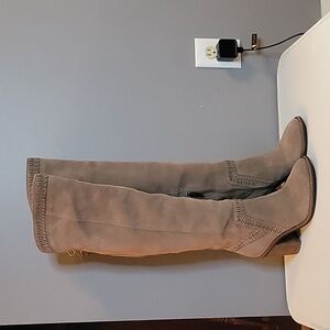 Vince Camuto Tan Thigh Over the Knee Boots with Chunky Heels 9.5M EUC